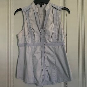 Women’s sleeveless shirt